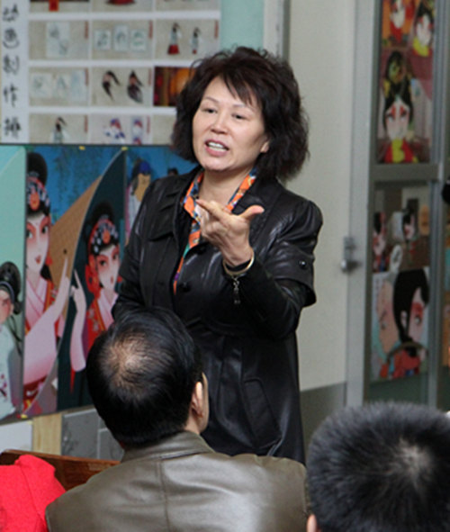 九天星韵董事长李建凤发表讲话